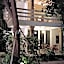 Sari Bunga Hotel - Legian, walking distance to Legian Beach