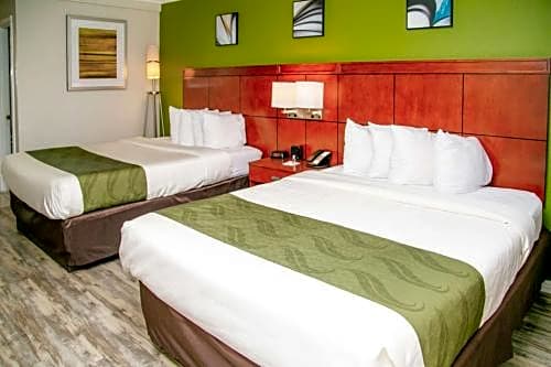 Quality Inn & Suites Thousand Oaks - US101