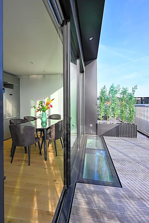 12, Apartments, 4-6 Pers, Central, Stunning View, Near Supermarket & Public Transport