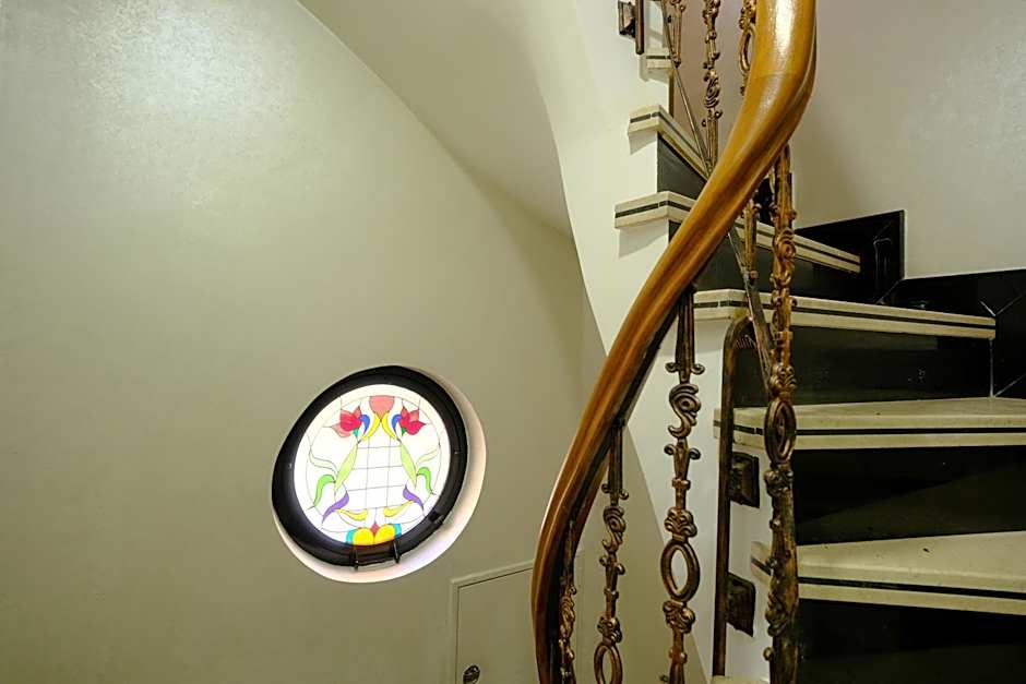 Taksim Celebi Suites