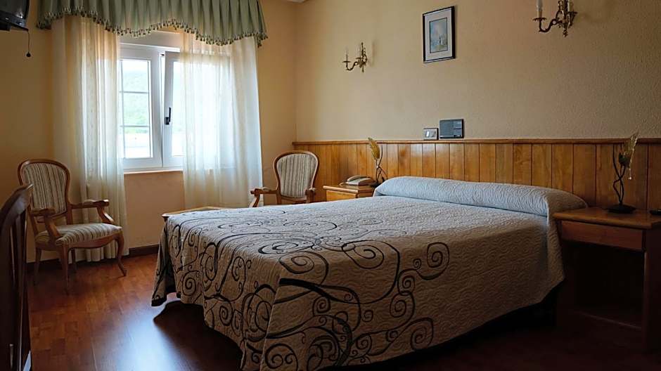 Foto 1 daripada 13 — 1 Double Bed or 2 Beds