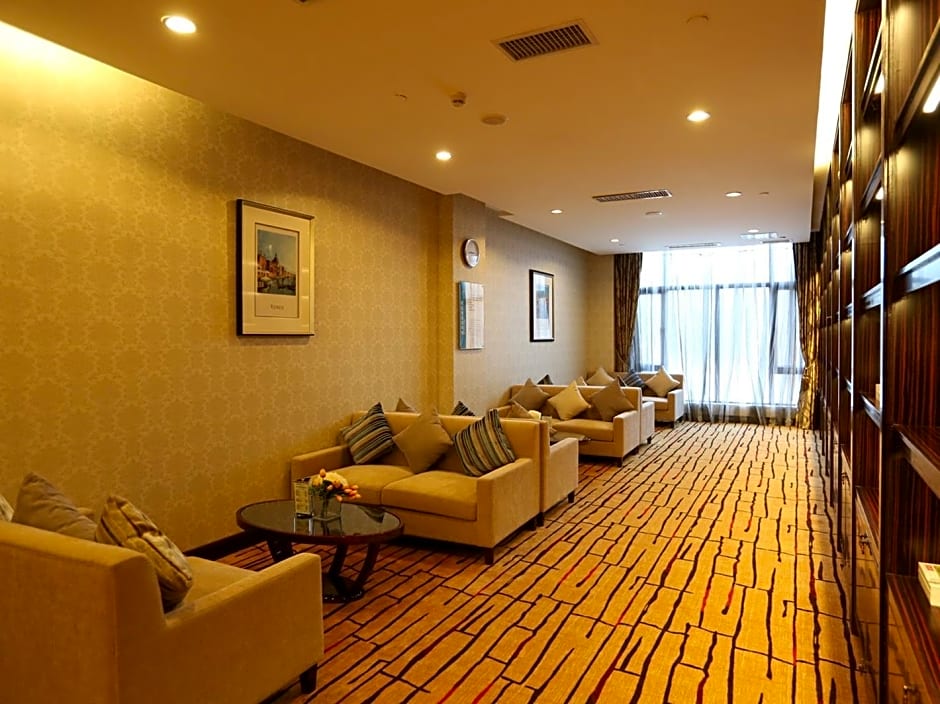 Longjiang Country Garden Phoenix Hotel