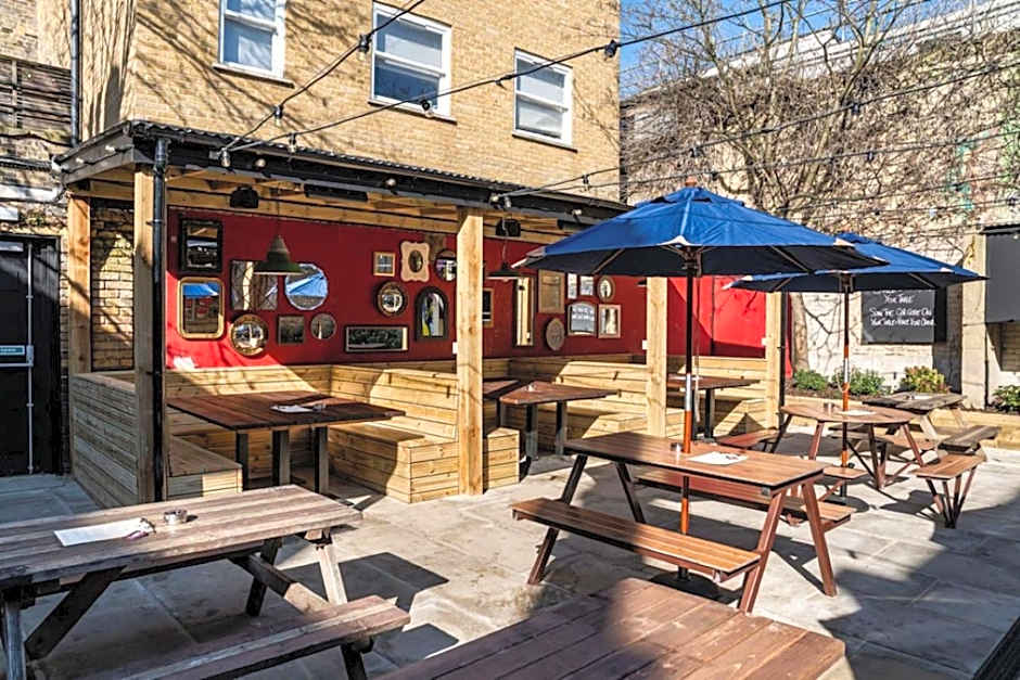 The Red Lion Hotel