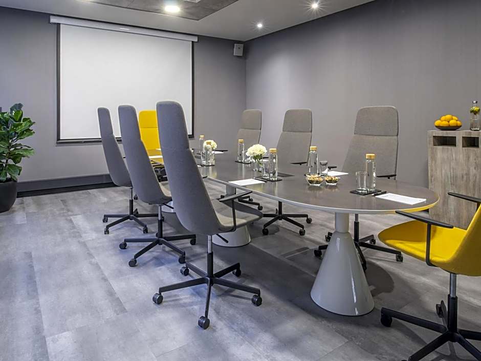 Pullman Santiago El Bosque