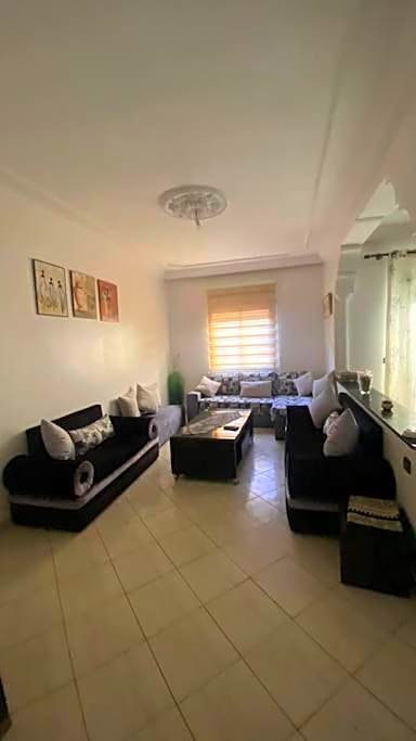 Naj'Appart TEMARA WIFAK CALME SITUÉ PRÉS DE LA GARE FERROVIAIRE 4 MIN A PIED