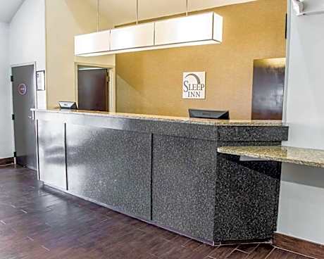 1 Queen Bed, Nonsmoking, Accessible