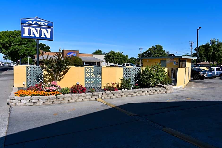 Apex Inn