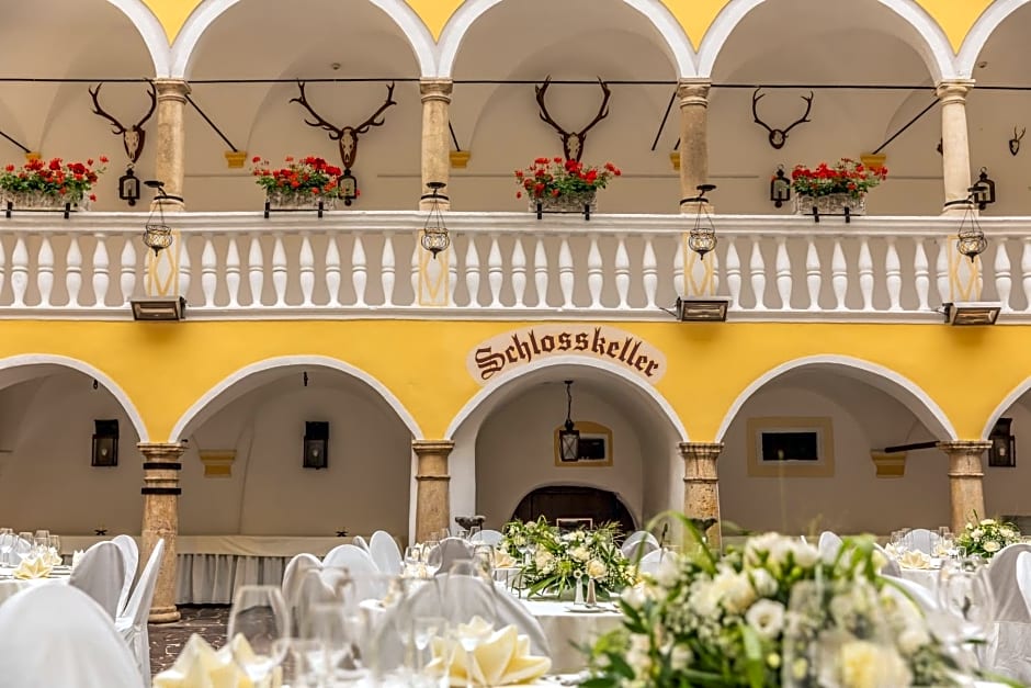Hotel Schloss Weikersdorf