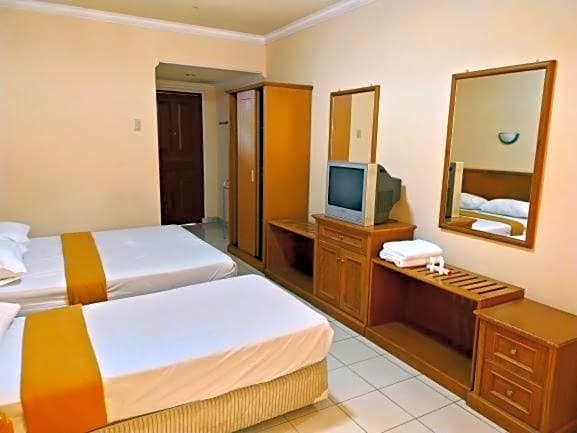 HOTEL & WISMA BINTANG JADAYAT