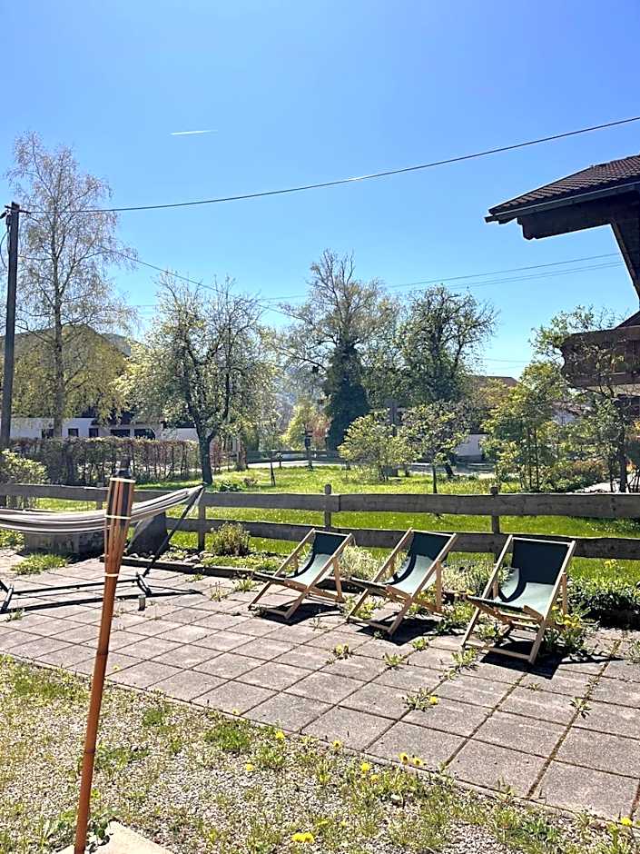 Goldiger Hirsch Pension mit Gemeinschaftsküche