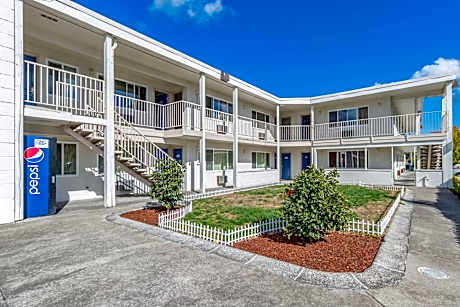 Motel 6-Beaverton, OR