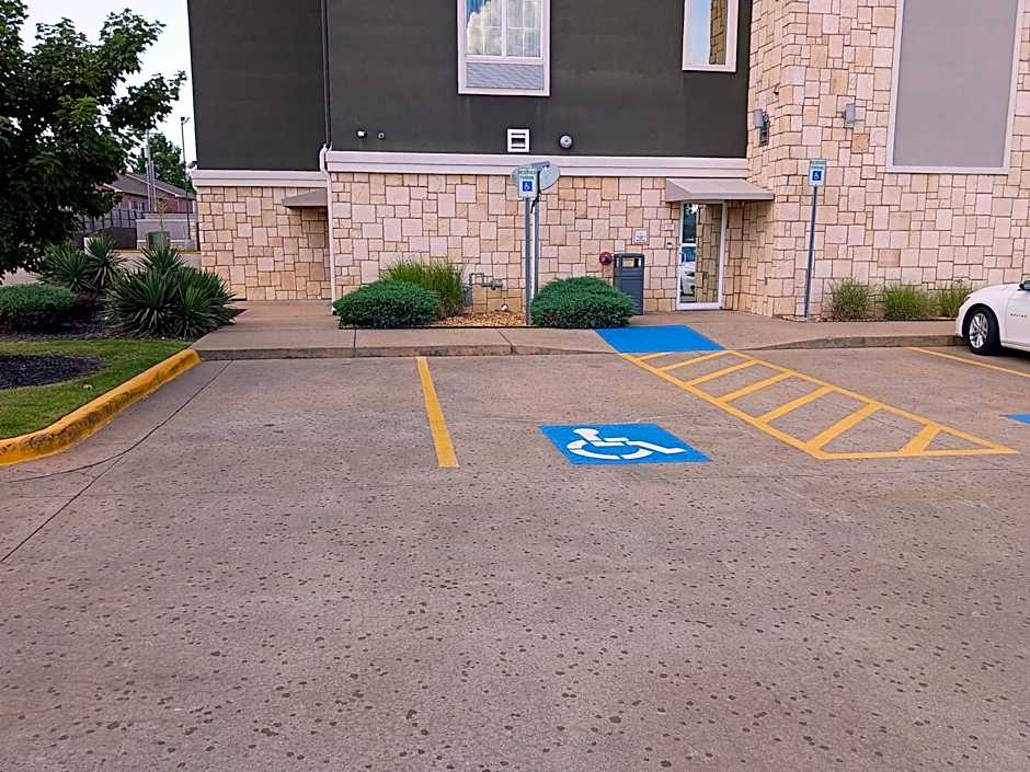 La Quinta Inn & Suites by Wyndham Little Rock - Bryant