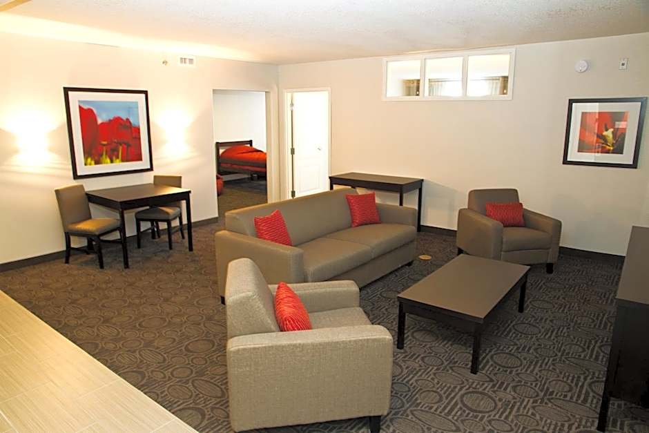 Holiday Inn & Suites Red Deer South By IHG