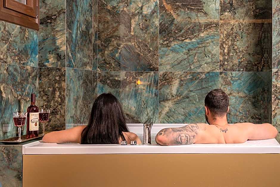 FLOARA DI MUNTE Forest Luxury Suites