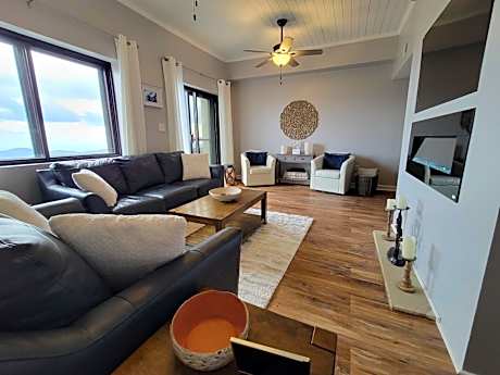 SugarTop Resort Suite-9th Fl 2Bd 2Bath
