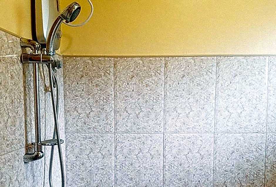 RedDoorz at Shandy's Transient House Palompon