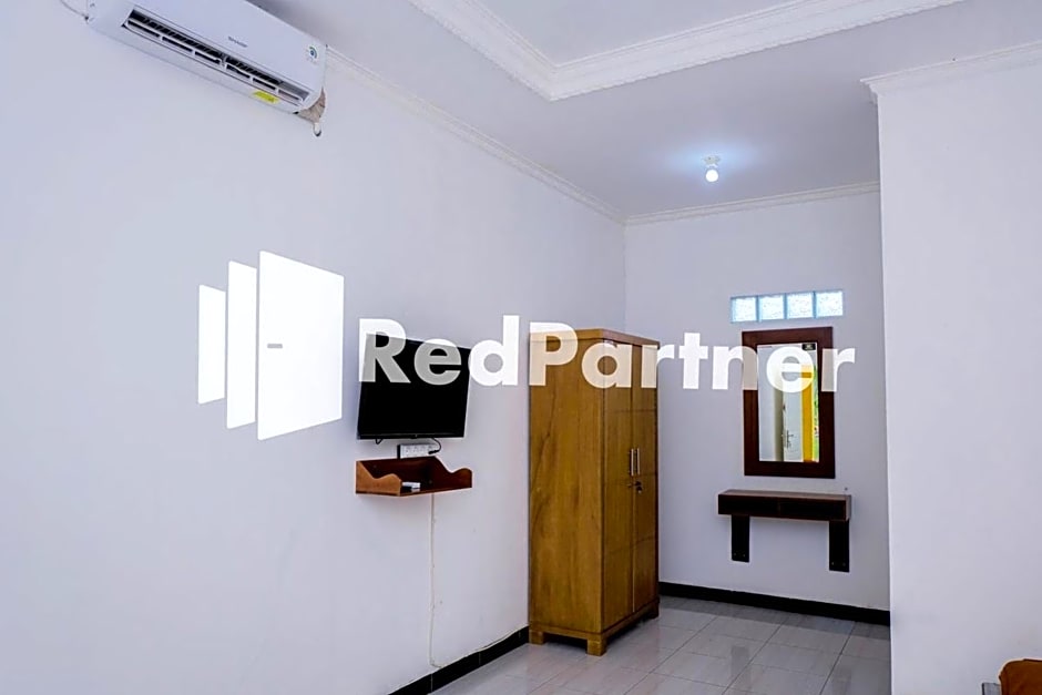 Villa Ikhbar Ciletuh RedPartner