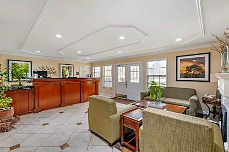 Best Western Pineywoods Inn
