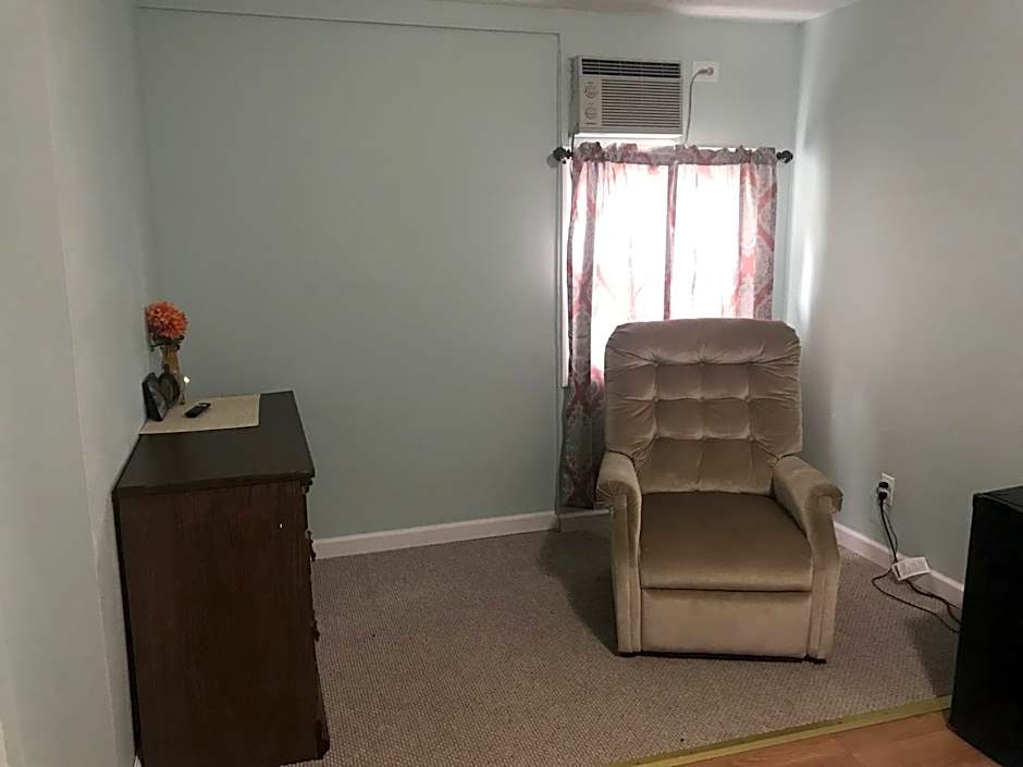 Hillside Motel