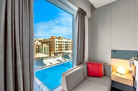 Urban King Room Pool View - with complimentary Shuttle Service to Al Mamzar Beach and Deira City Center 