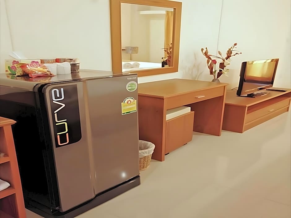 Rafael Mansion Bangkok Airport