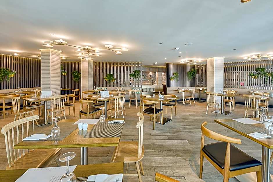 Hotel LIVVO Koala Garden