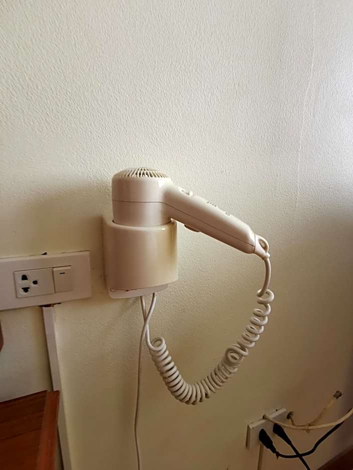 Morakot Twin Chumphon