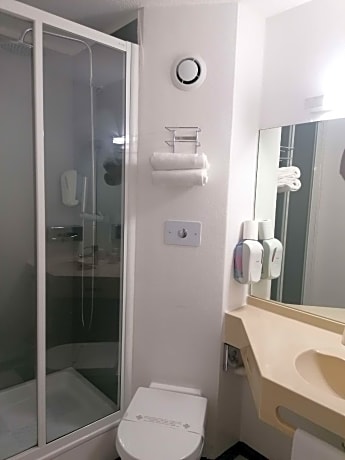 Standard Room - 1 Double Bed 1 Single Bed