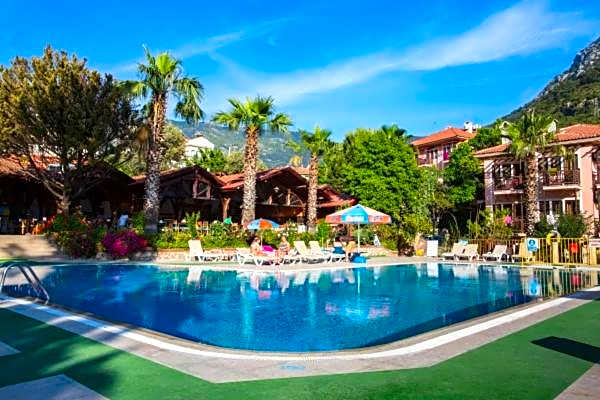 Club Pink Palace Hotel