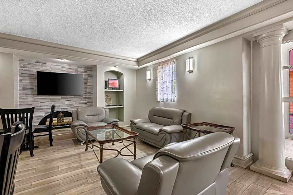 Days Inn by Wyndham Birmingham/West