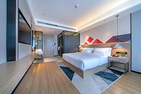 Borrman Hotel Chongqing Auto Expo Sanya Bay Light Rail Station