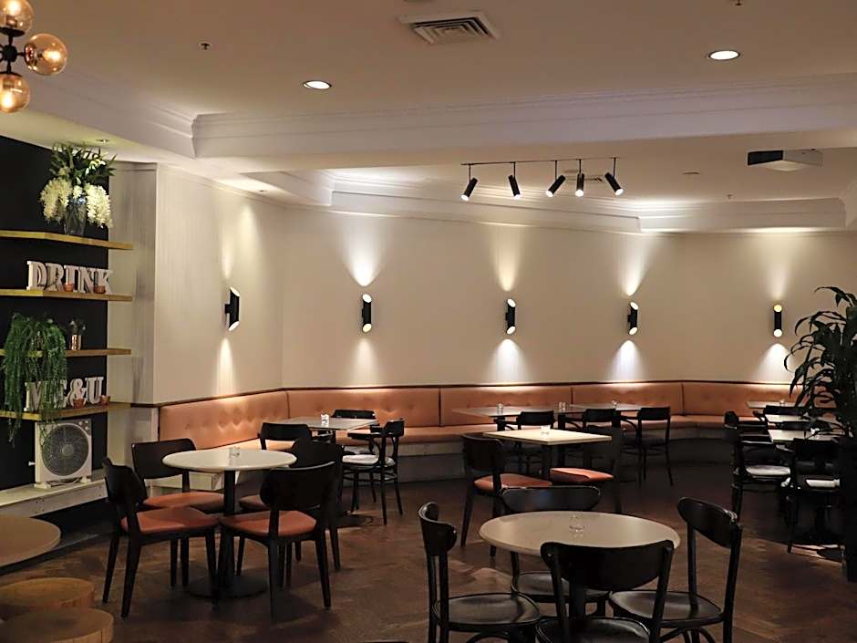 Novotel Sydney International Airport Hotel