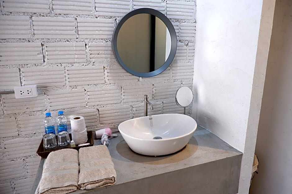 Black Elephant Boutique