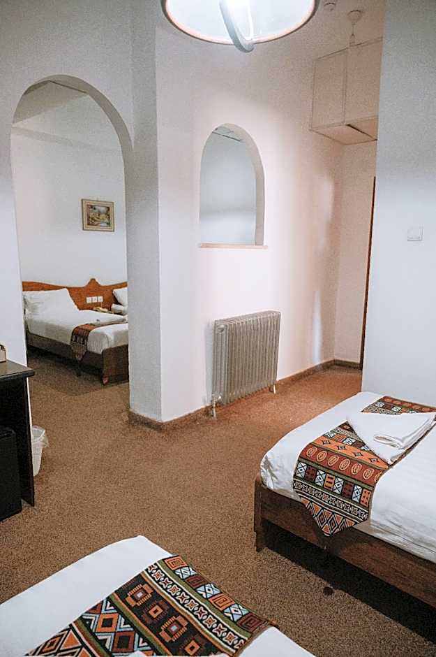 Victoria Hotel