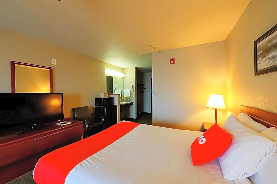 Siletz Bay Beachfront Hotel by OYO Lincoln City