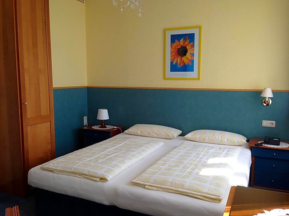 Photo 1 of 7 of Double Room