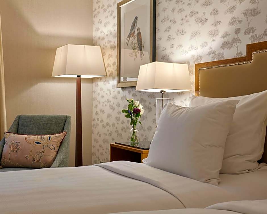 Dalmahoy Hotel & Country Club