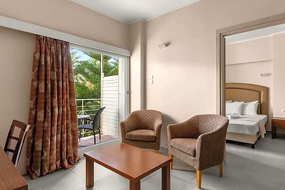 Calamos Beach Family Club