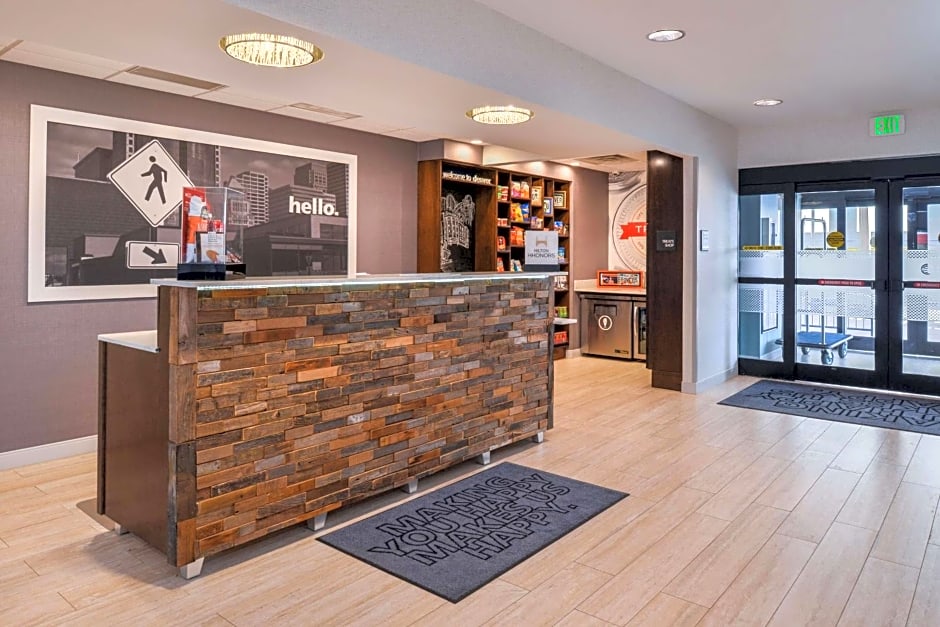 Hampton Inn By Hilton & Suites Denver-Speer Boulevard