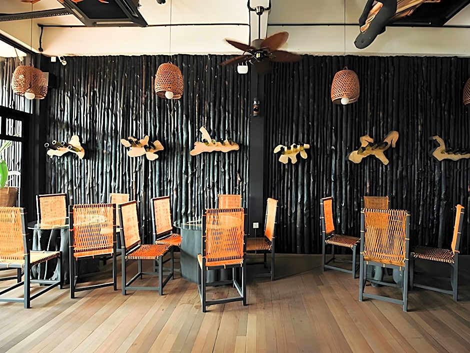 The Happy 8 Retreat @ Kuala Sepetang