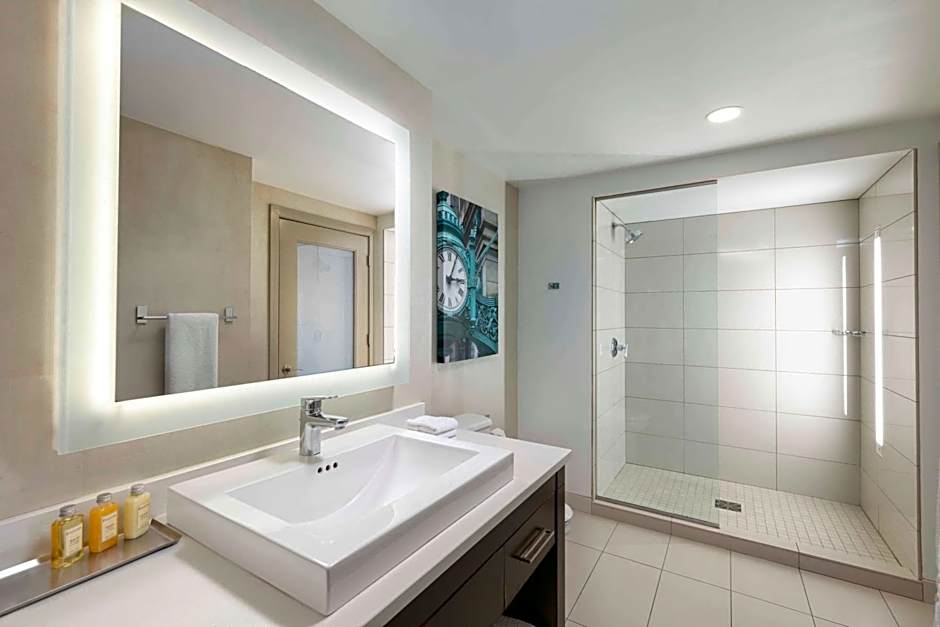 The Royal Sonesta Chicago Downtown