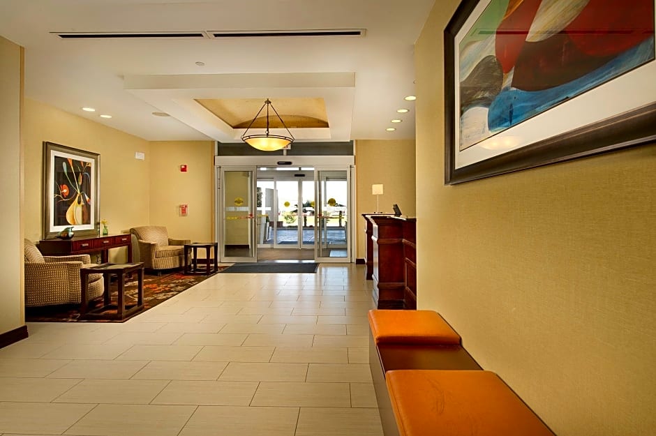 Holiday Inn Express Uvalde