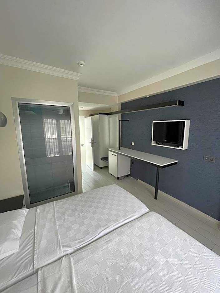 Cle Beach Boutique Hotel