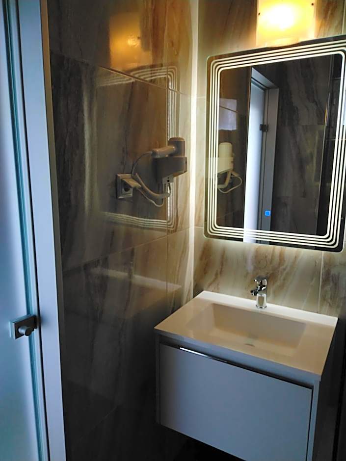 Studios Spiros Parga