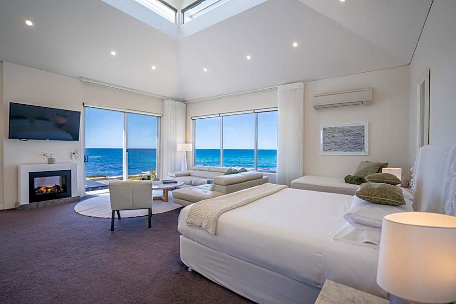 Saltwater - Absolute Oceanfront, Fire Pits, some Villas with Hot Tubs and Sauna