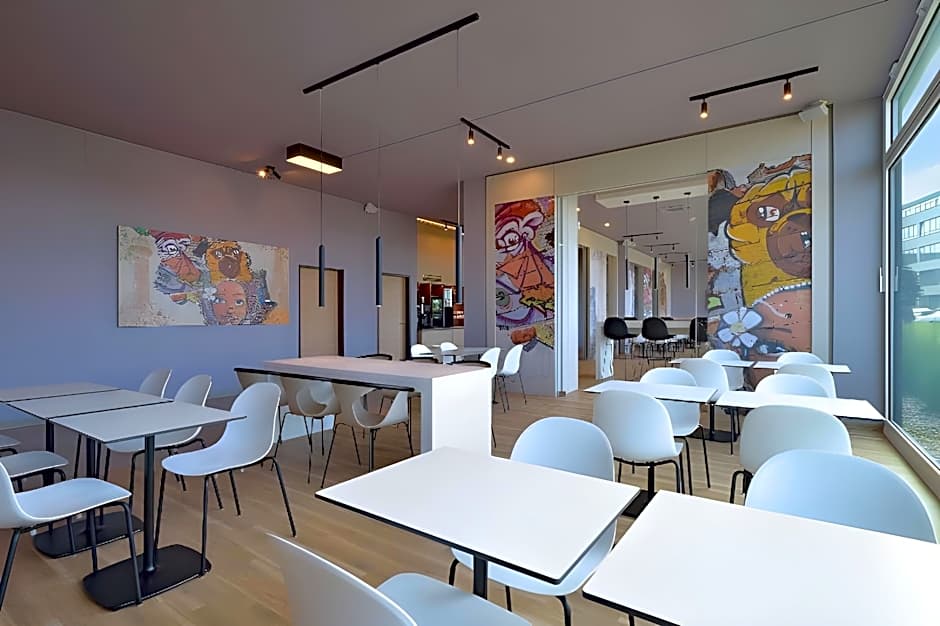 B&B Hotel Koln-Airport