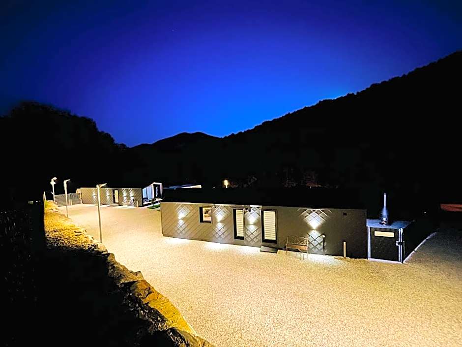 Voralpen Lodge - Ferienhaus mit Gym, Sauna & Hot Tub