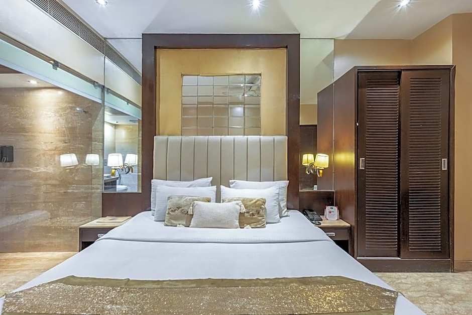 Hotel Emperor Palms