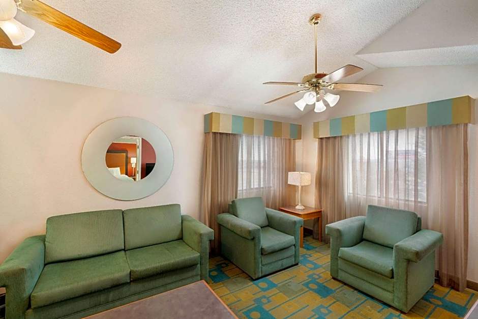 La Quinta Inn & Suites by Wyndham Cheyenne