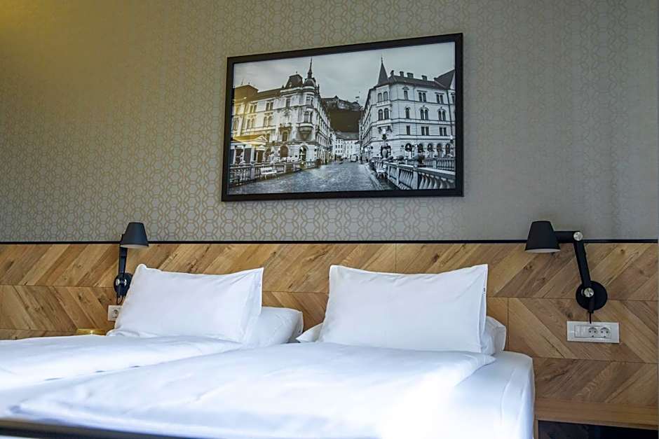 Urban Boutique Hotel Center